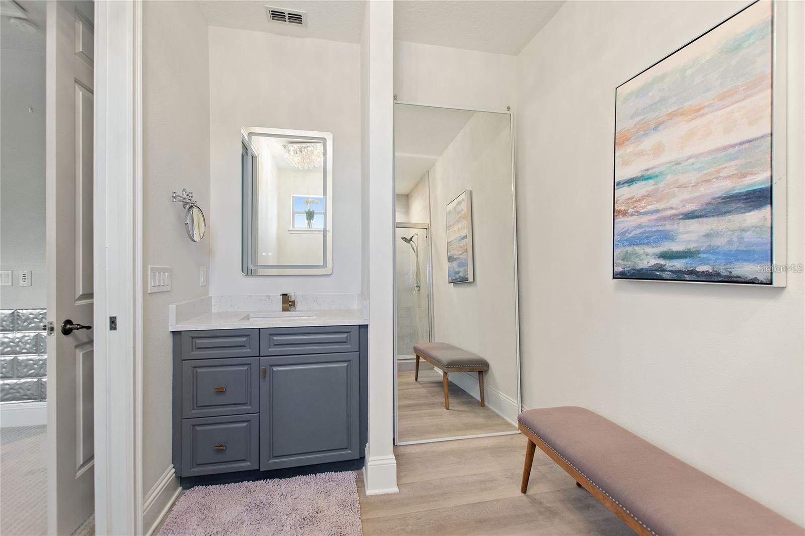 KEENES POINTE - Residential