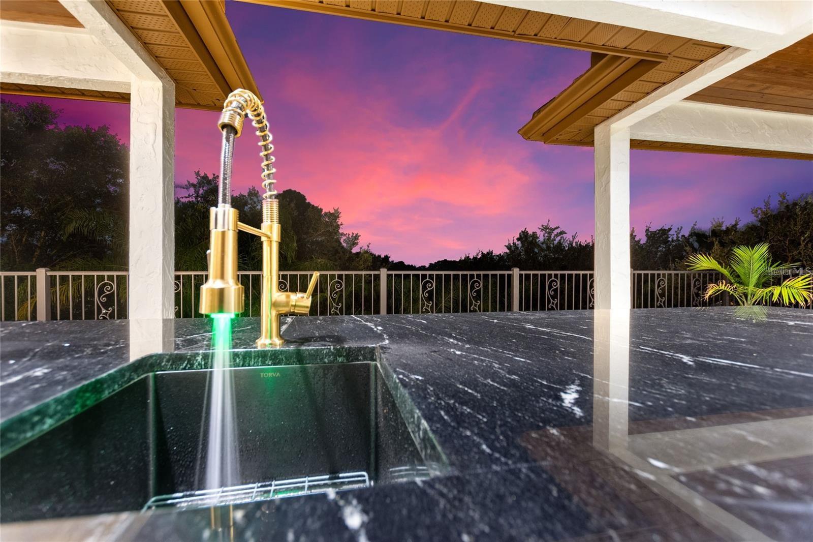 KEENES POINTE - Residential