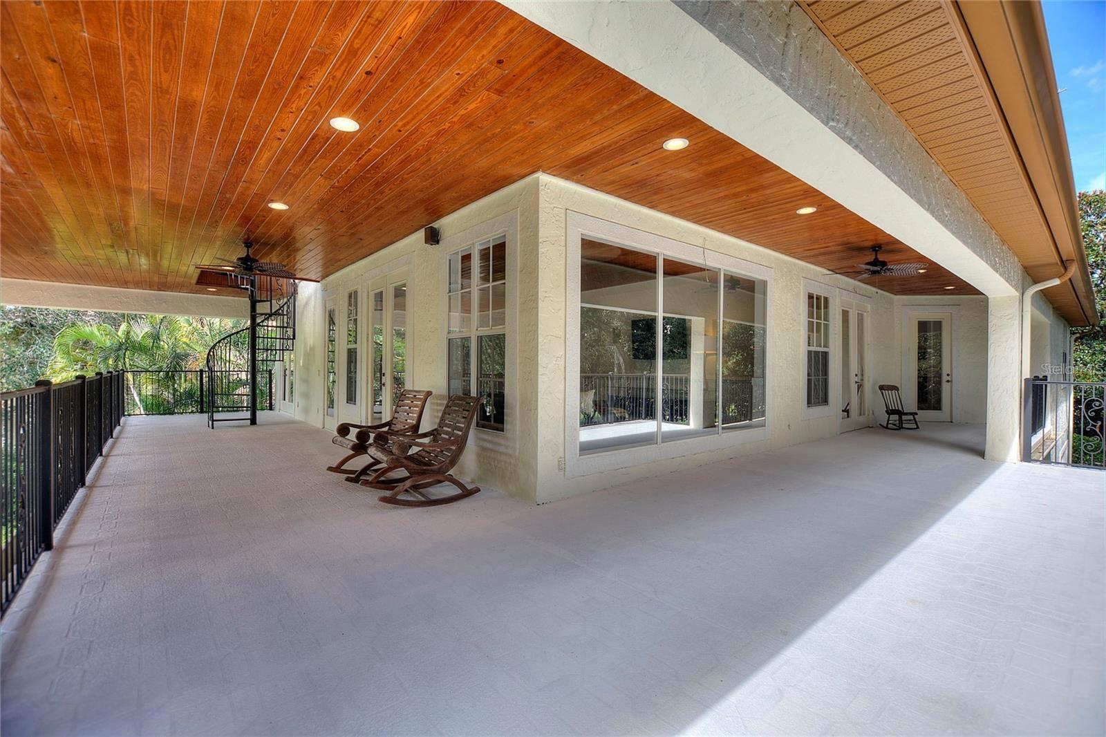 KEENES POINTE - Residential