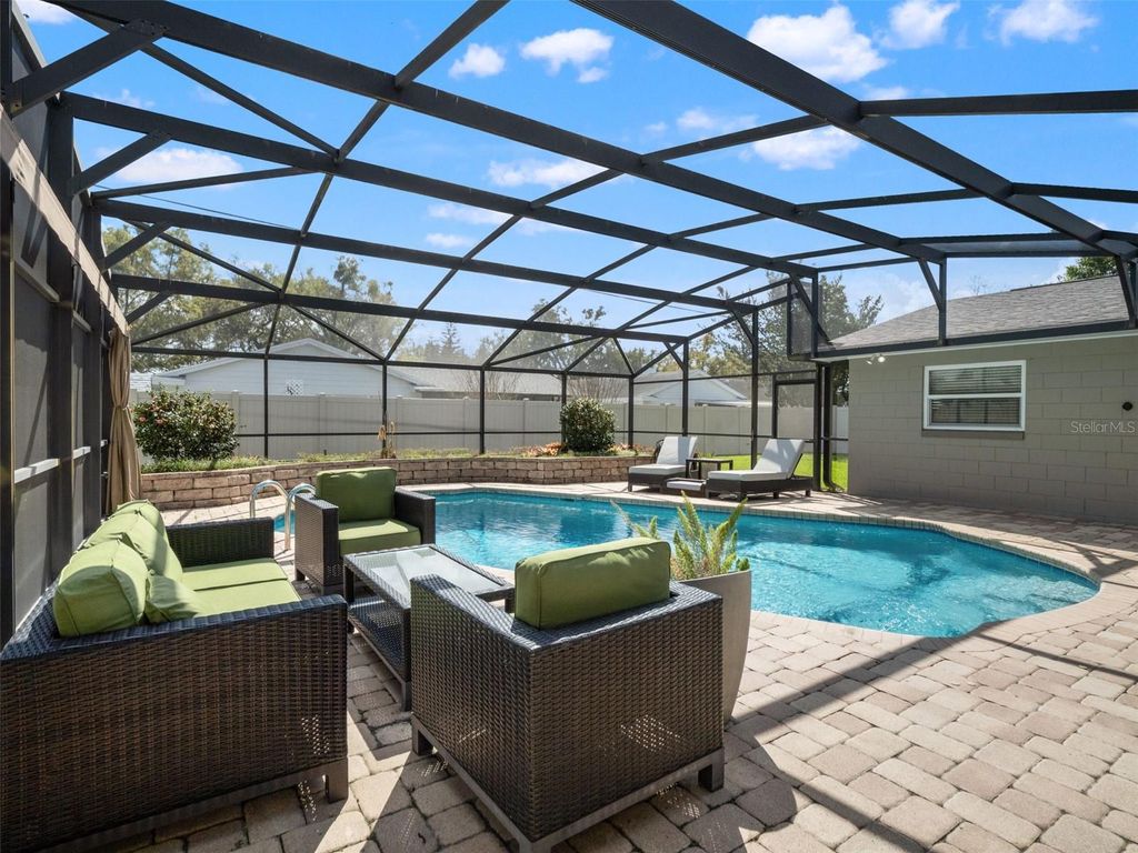 Photo of 2040 Thunderbird Trail, Maitland, FL 32751 (MLS # O6389391)