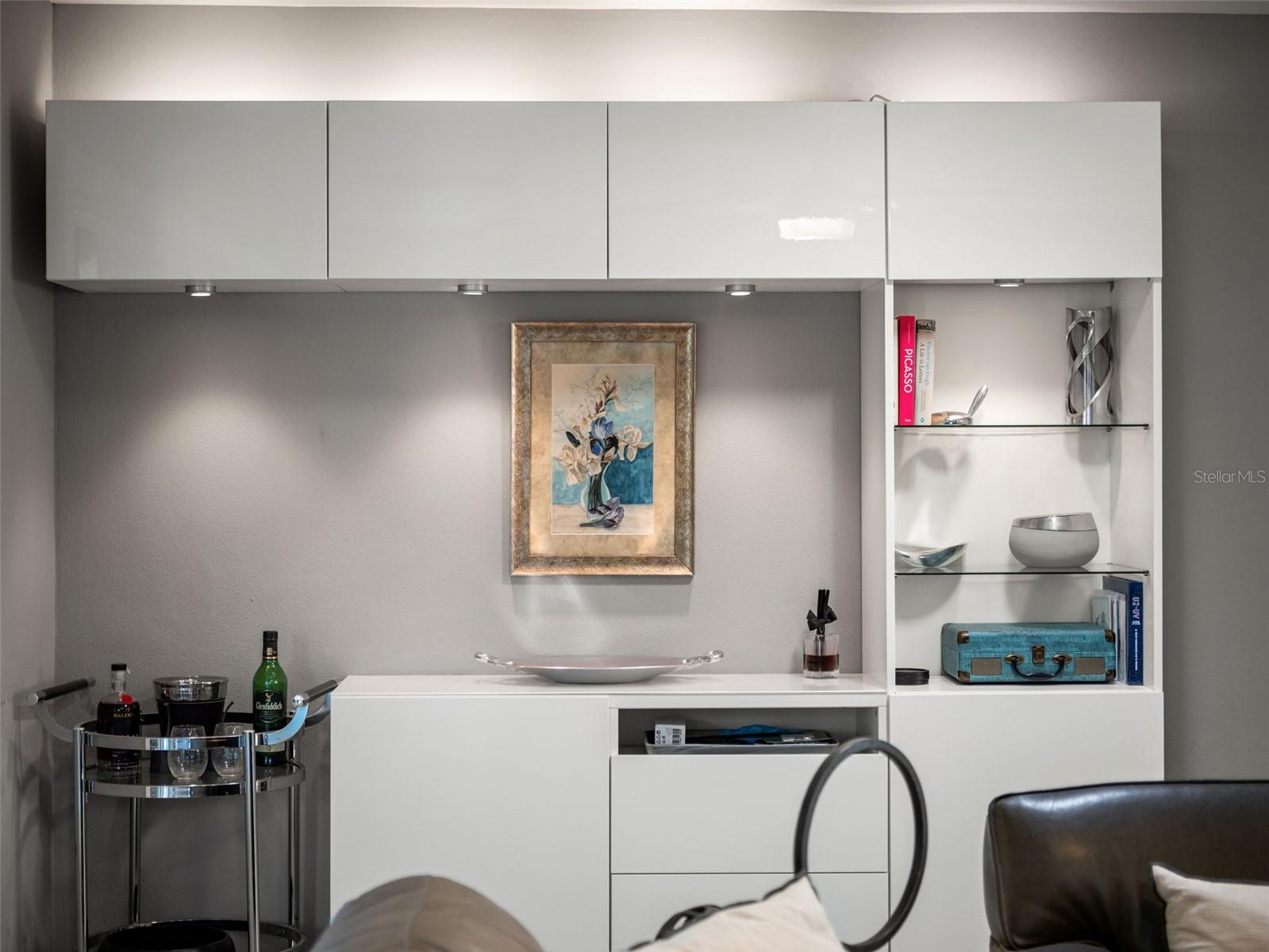 DOMMERICH/ HIGHLAND PARK - Residential