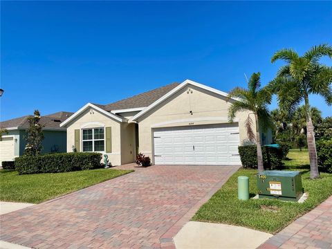 A home in PORT CHARLOTTE