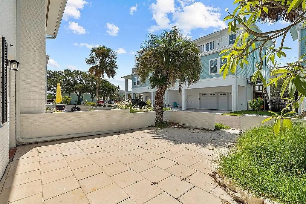 DUNEDIN CSWY CENTER - Residential