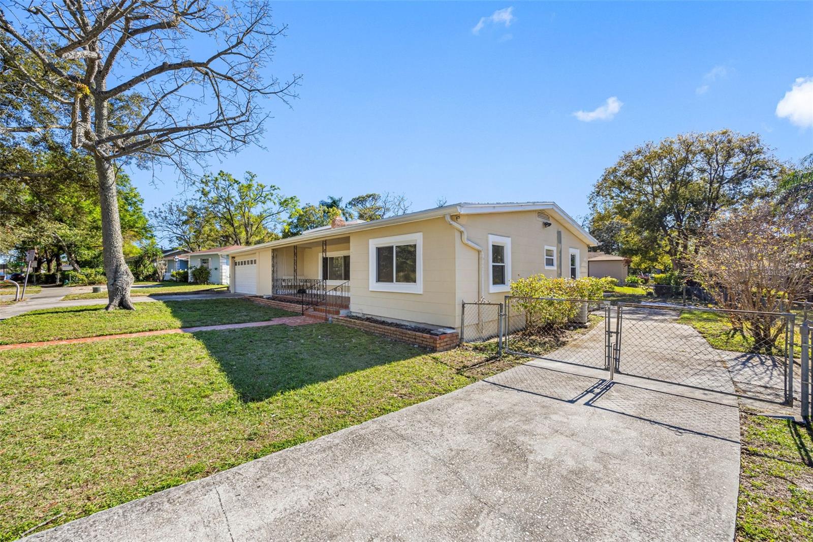 9306 FOREST HILLS DRIVE