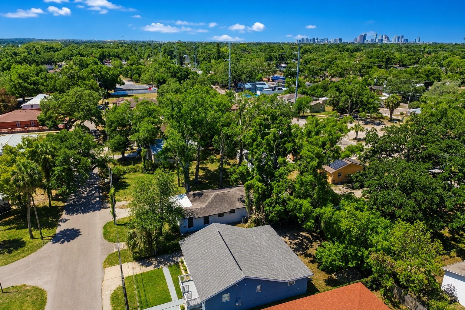 HOLLOMANS J J - Residential
