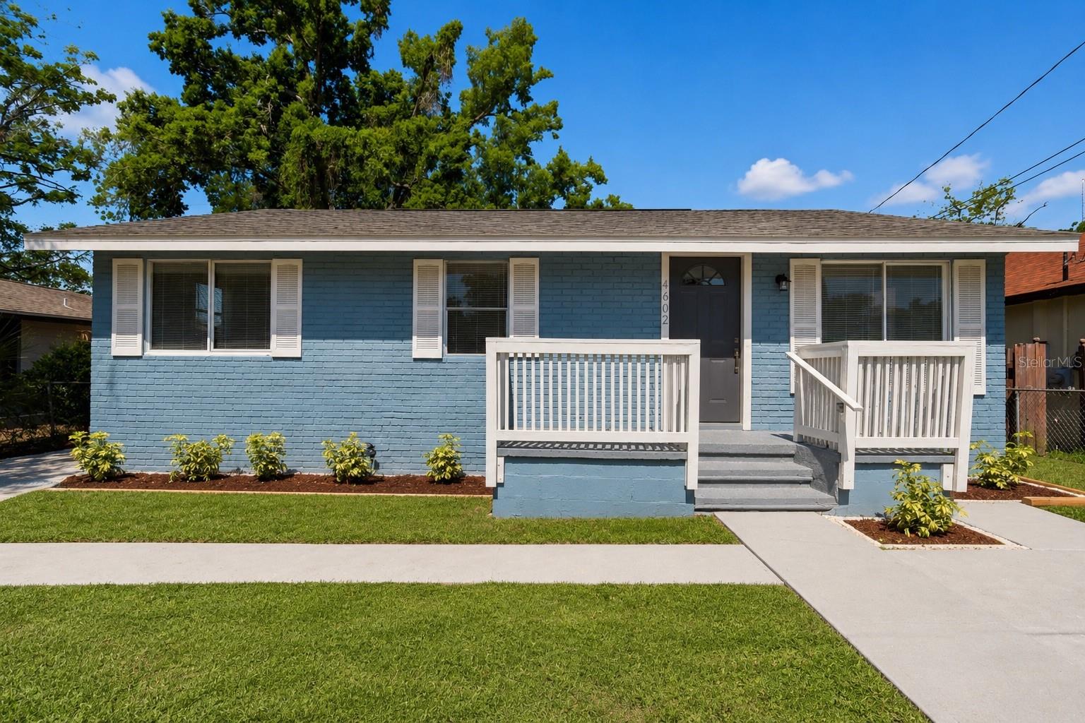 HOLLOMANS J J - Residential