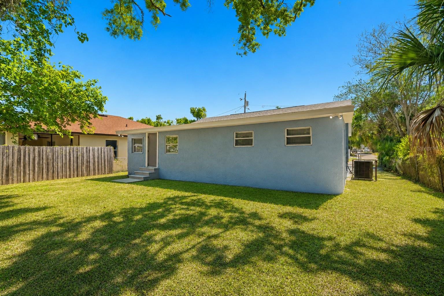 HOLLOMANS J J - Residential