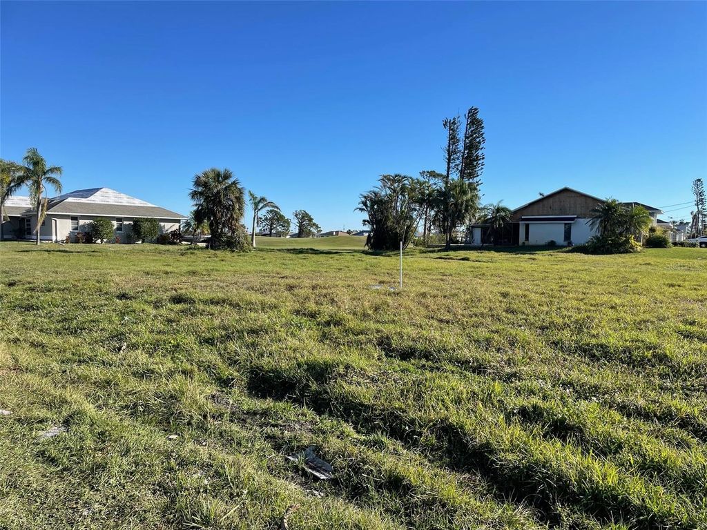Photo of 2 Bunker Road, Rotonda West, FL 33947 (MLS # D6135430)