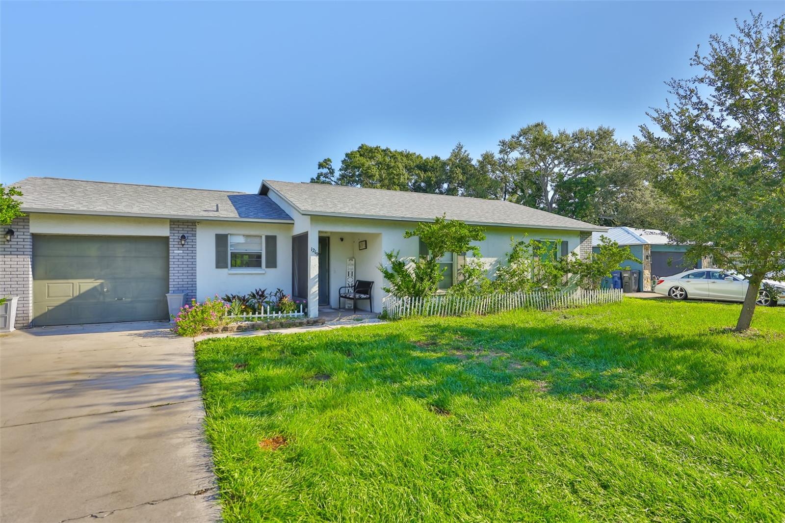 WHITFIELD MANOR - Residential