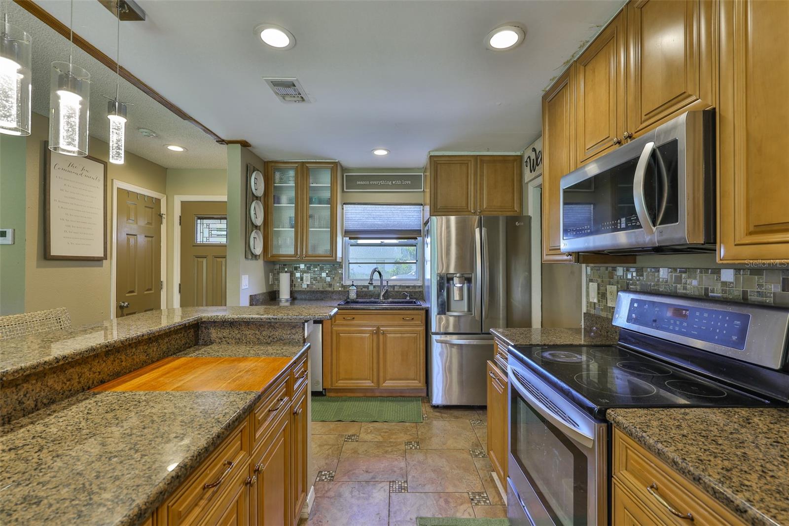 WHITFIELD MANOR - Residential