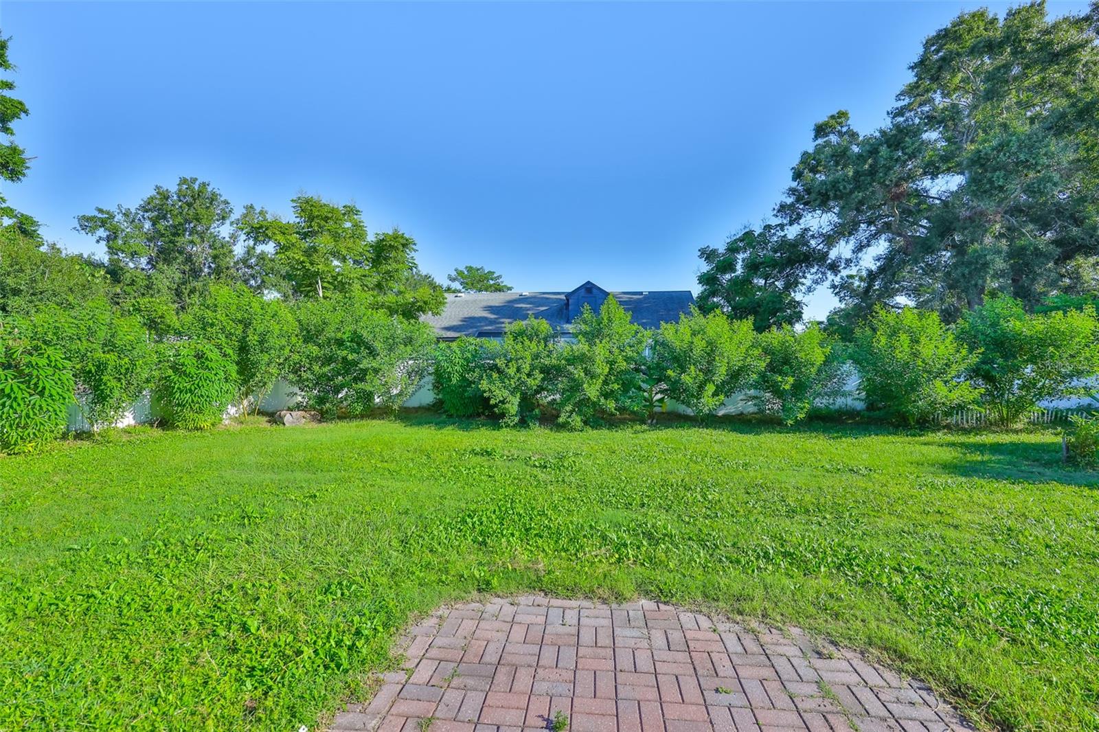 WHITFIELD MANOR - Residential