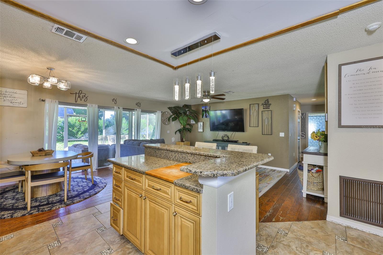 WHITFIELD MANOR - Residential