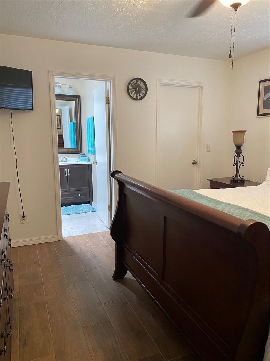 Florida Shores 01 - Residential