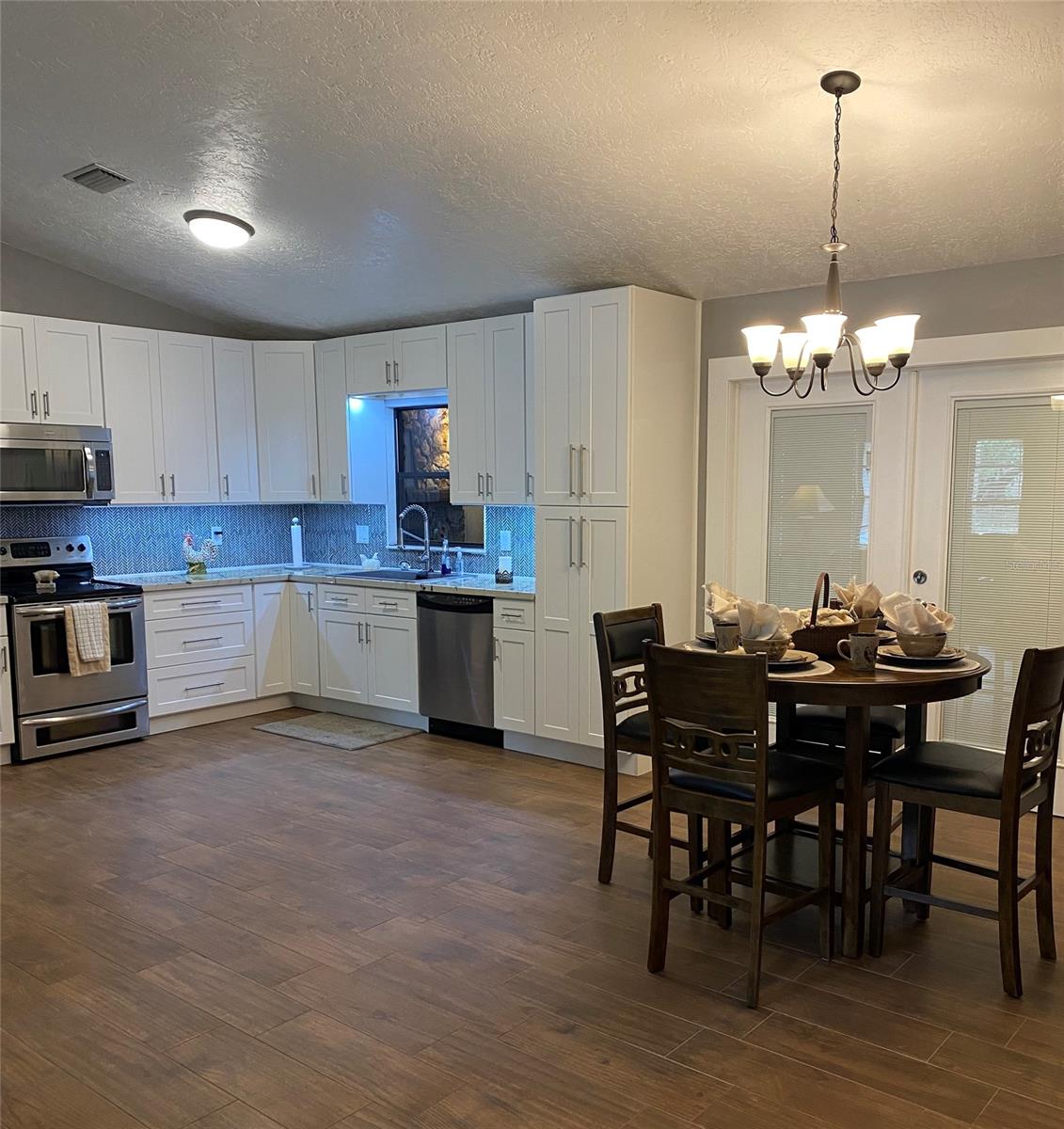 Florida Shores 01 - Residential