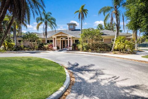 A home in PARRISH