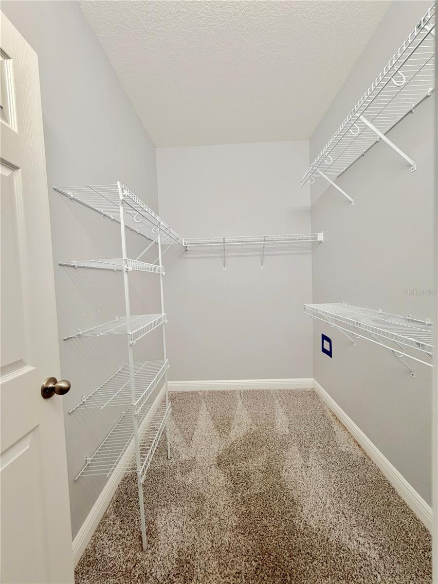 AVERILLS 1ST ADD - Residential Lease