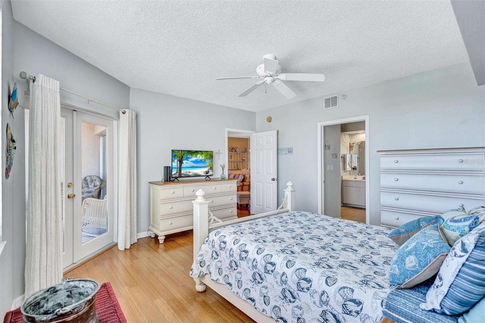SHORES OF LONG BAYOU CONDO - Residential