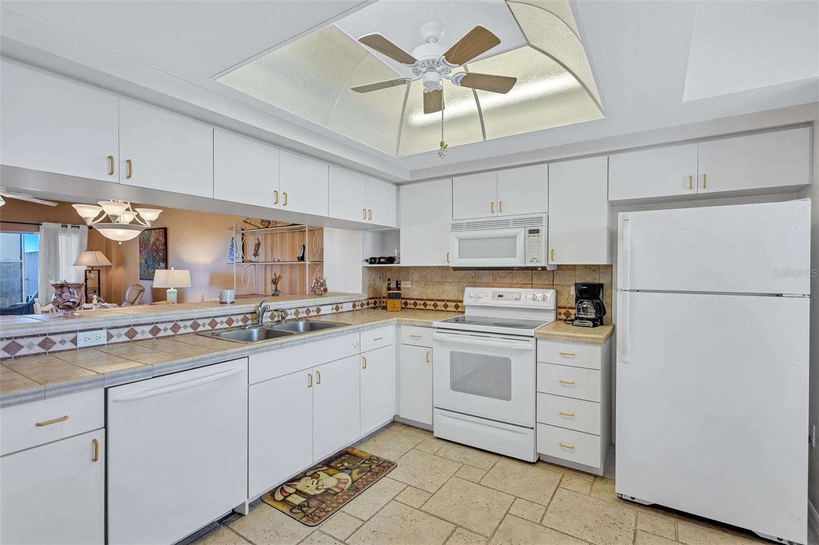 SHORES OF LONG BAYOU CONDO - Residential