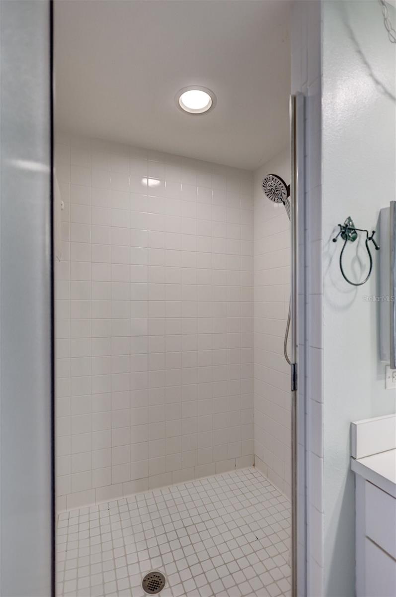 SHORES OF LONG BAYOU CONDO - Residential