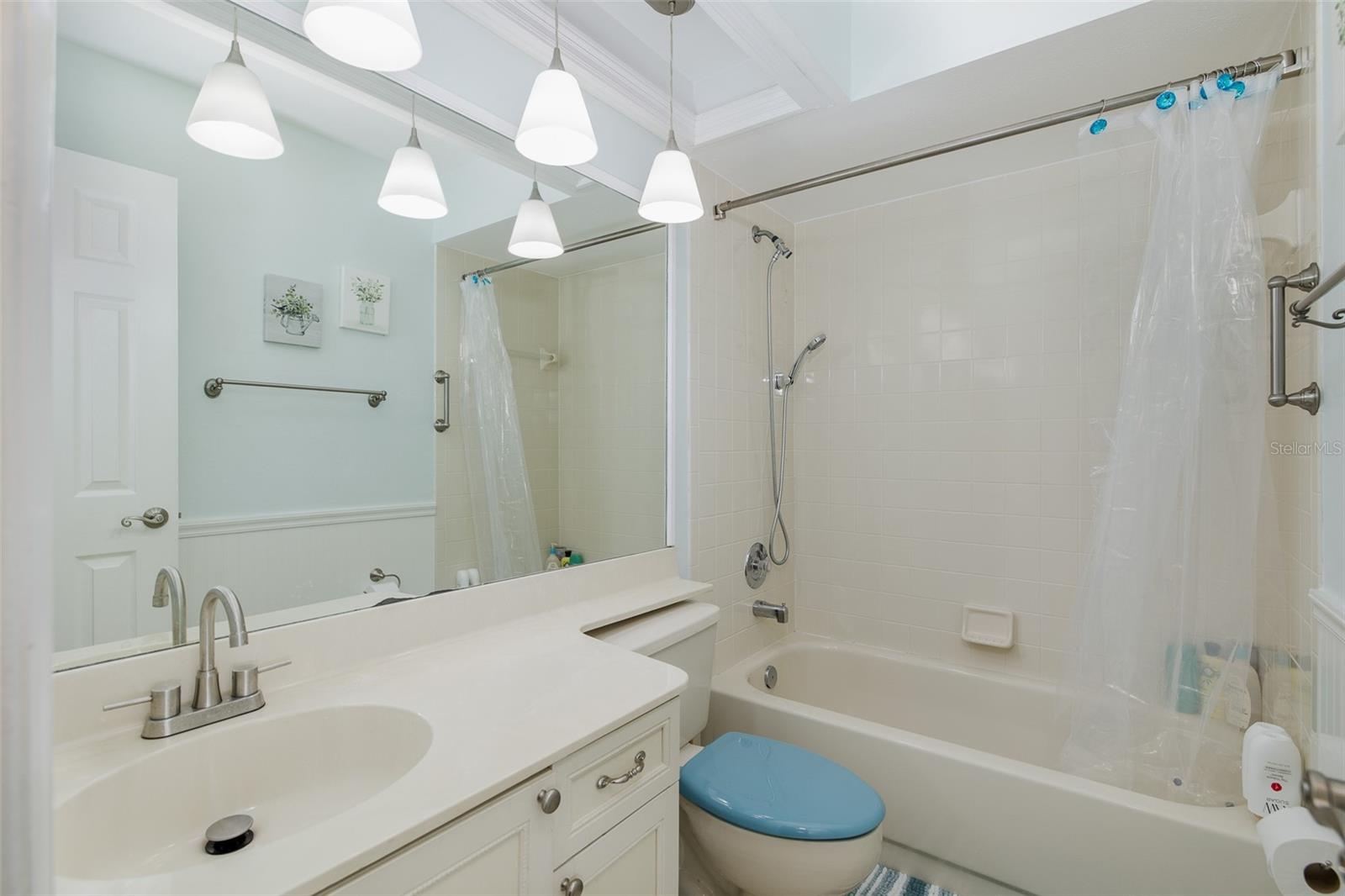 FOREST PARK CONDO - Residential