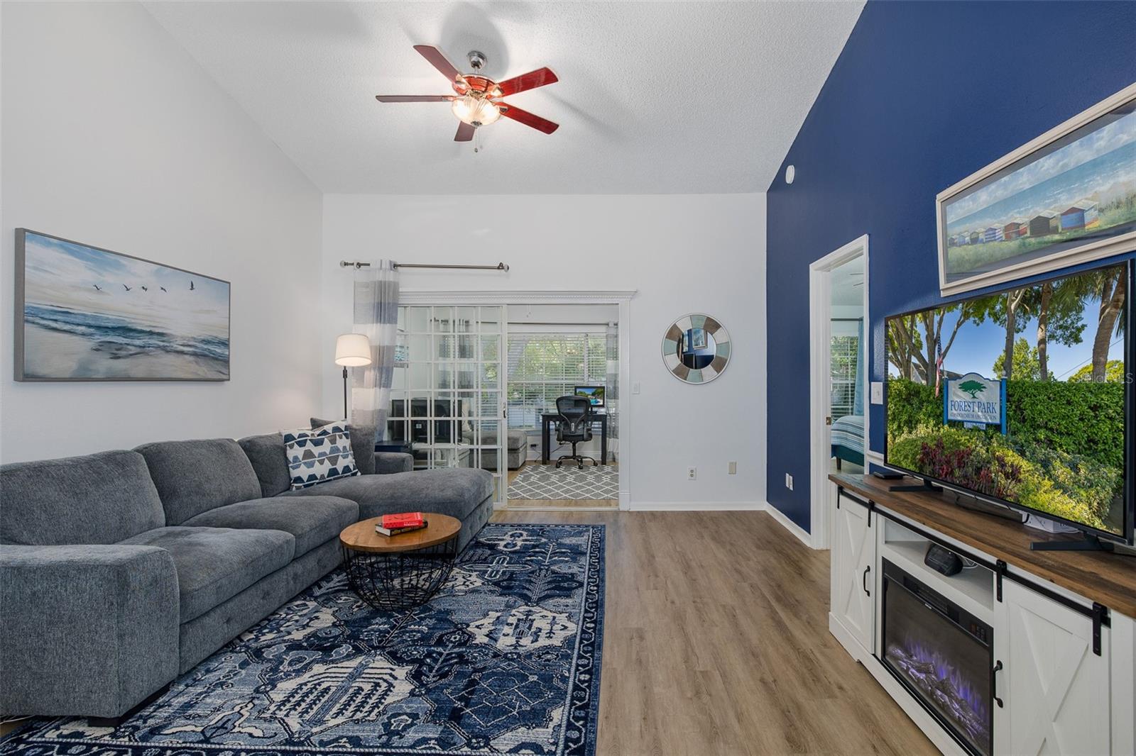 FOREST PARK CONDO - Residential