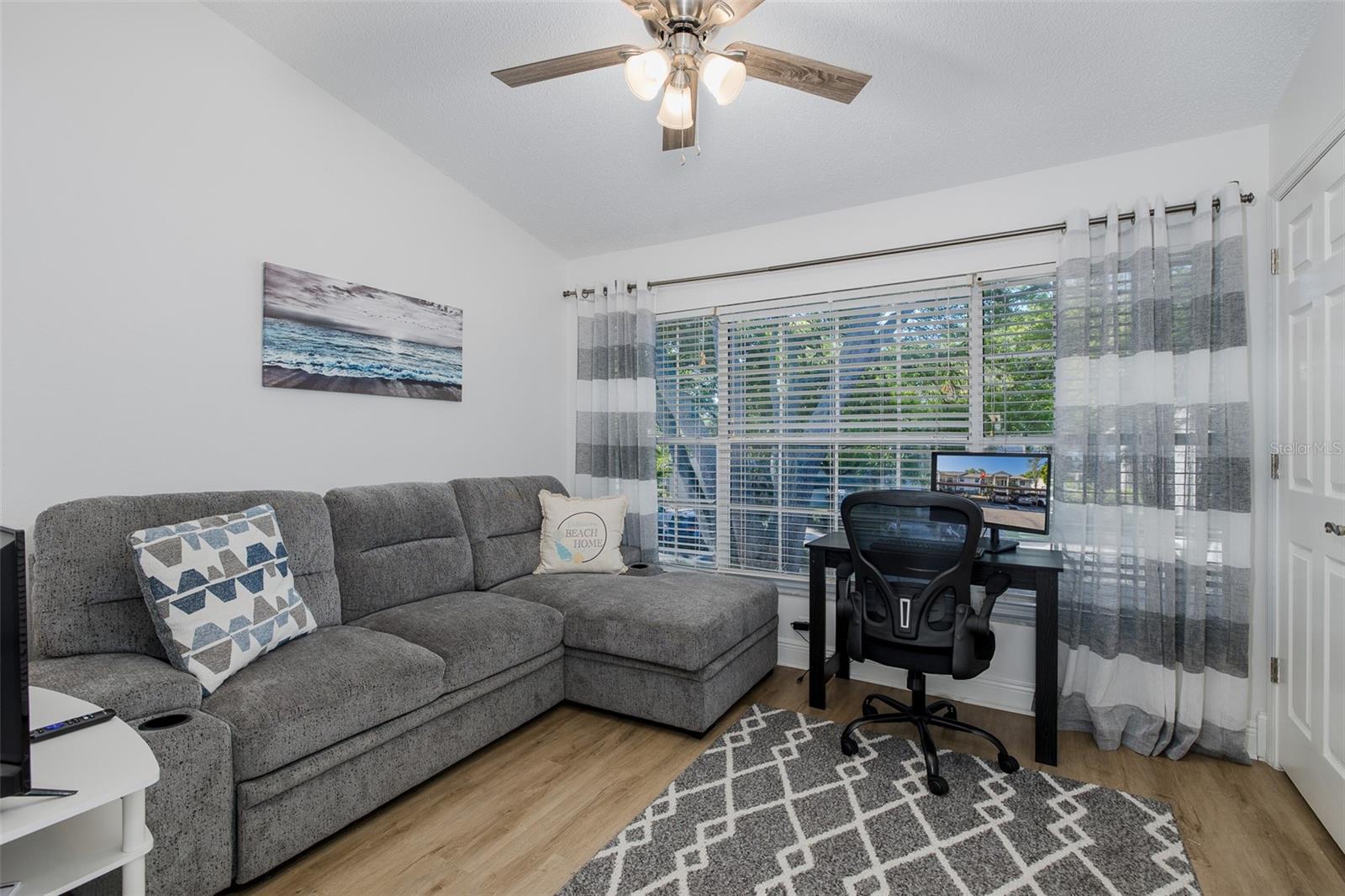 FOREST PARK CONDO - Residential