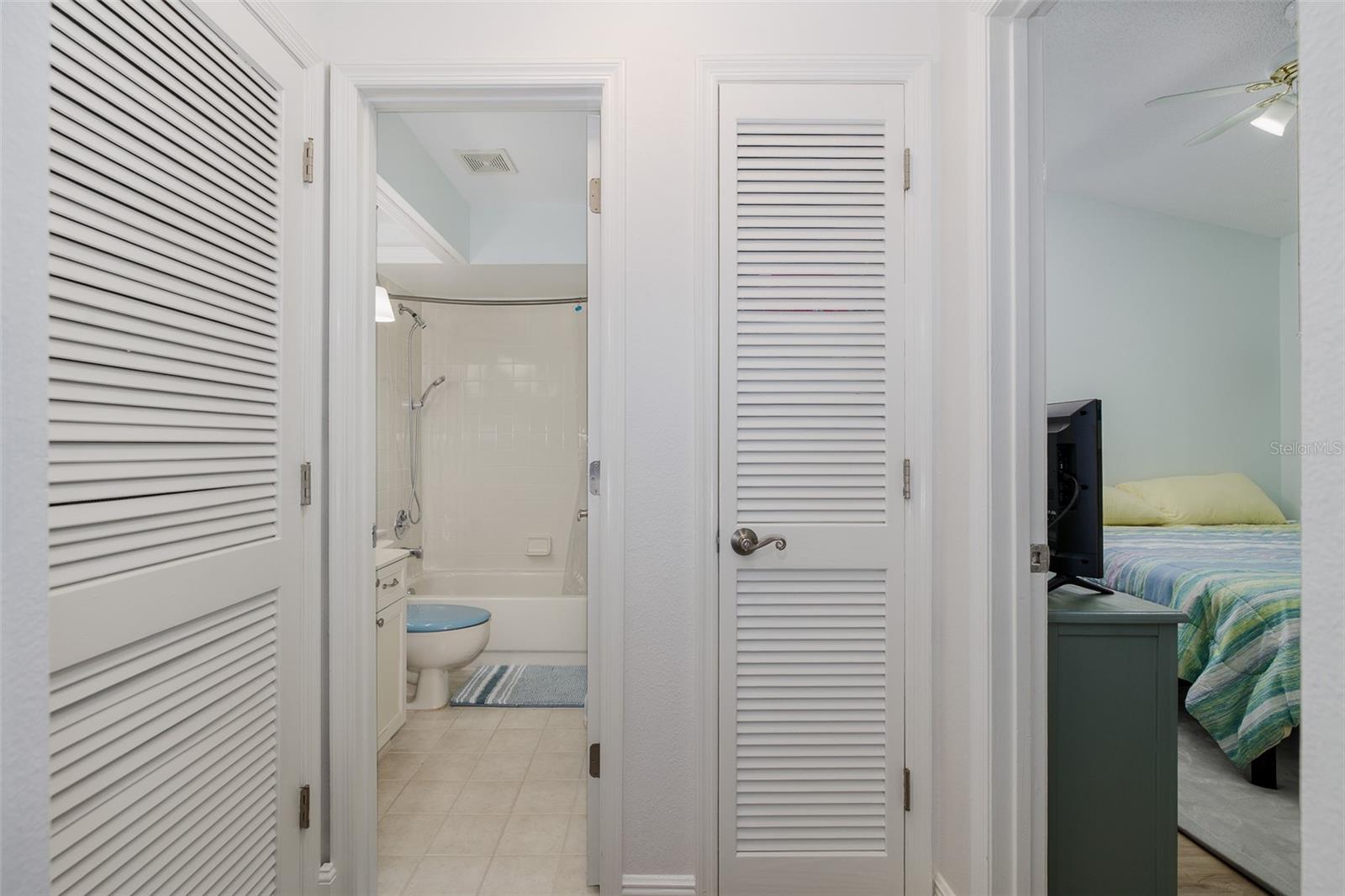 FOREST PARK CONDO - Residential