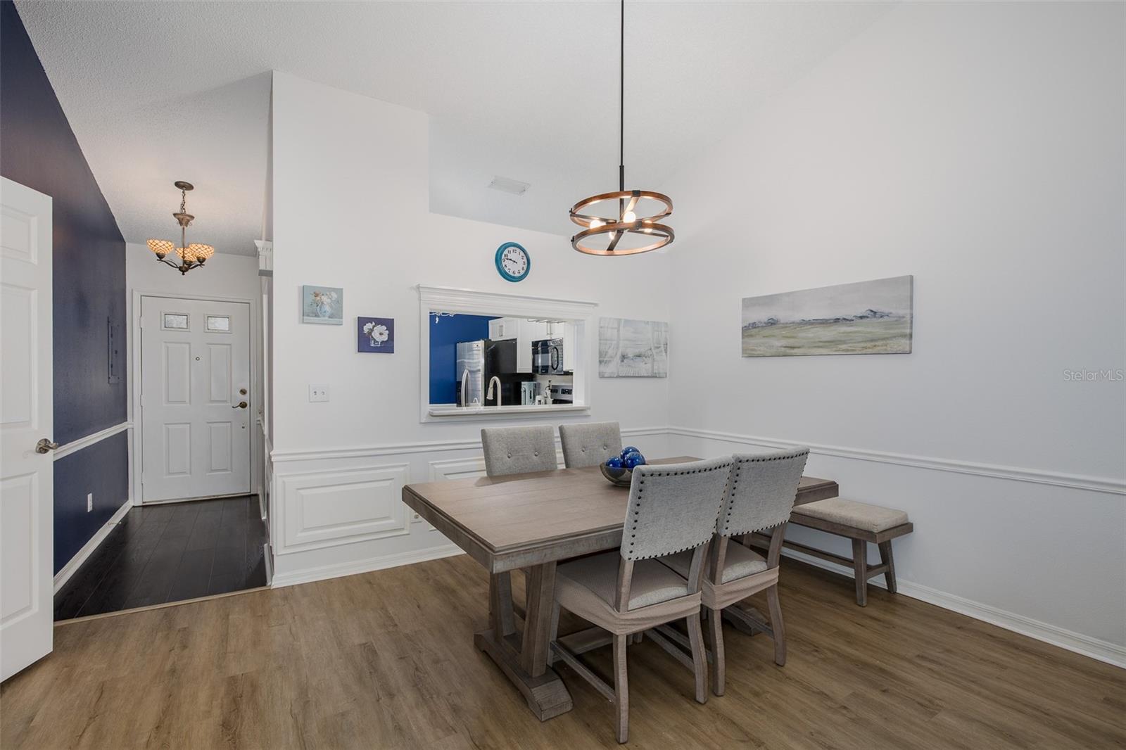 FOREST PARK CONDO - Residential