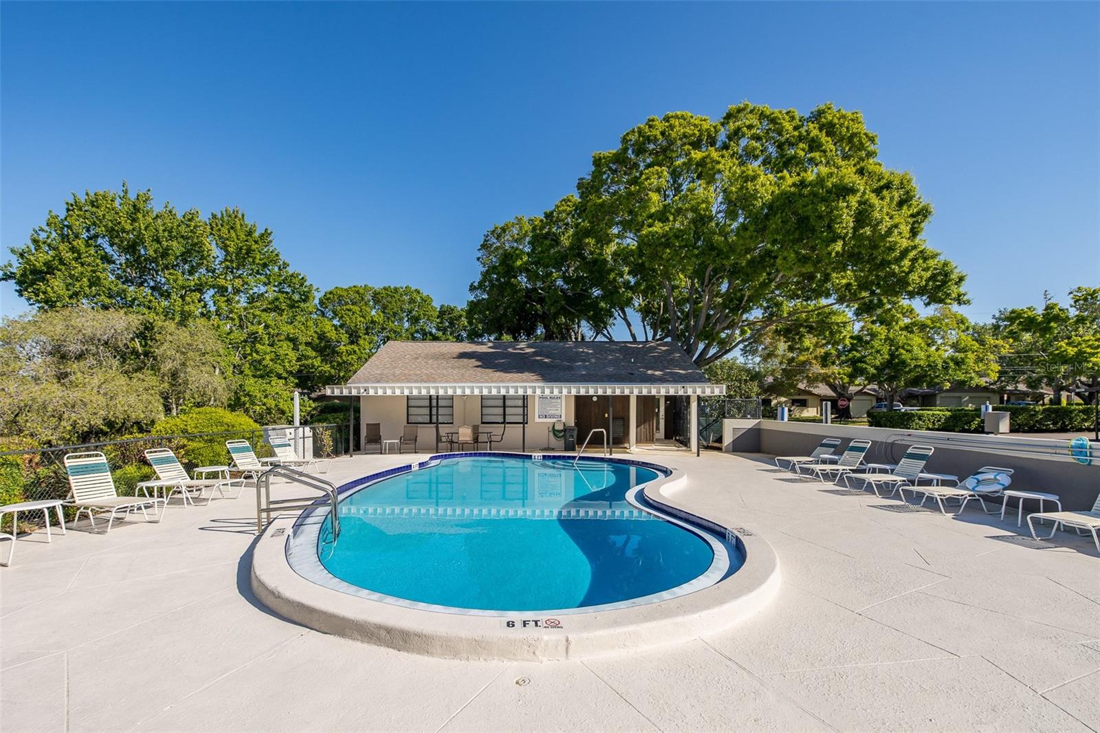 FOREST PARK CONDO - Residential