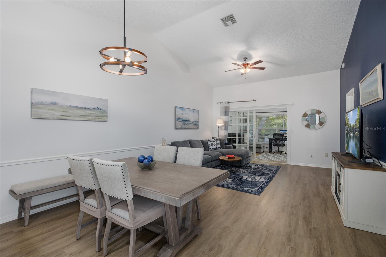 FOREST PARK CONDO - Residential