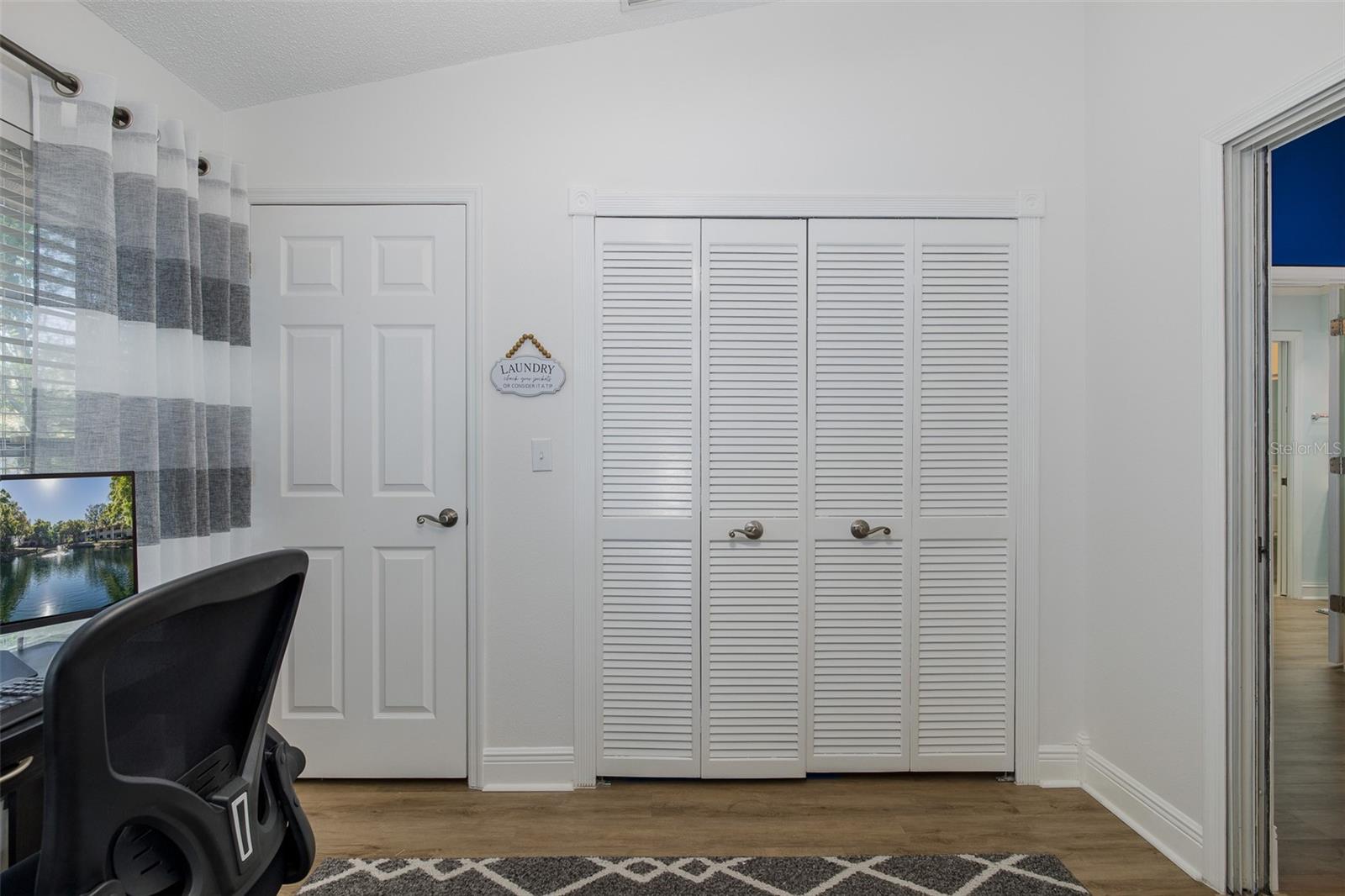 FOREST PARK CONDO - Residential