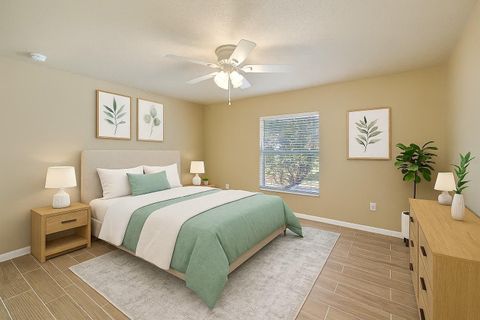 Tiny photo for 15305 Shady Lane, Tavares, FL 32778 (MLS # G5104723)