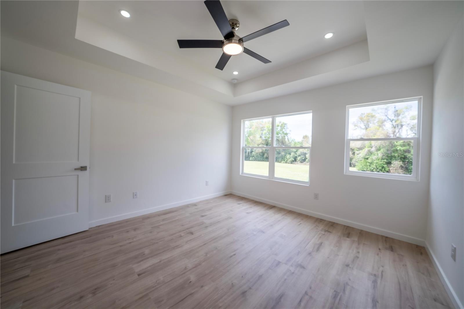 OAK VILLA REP - Residential