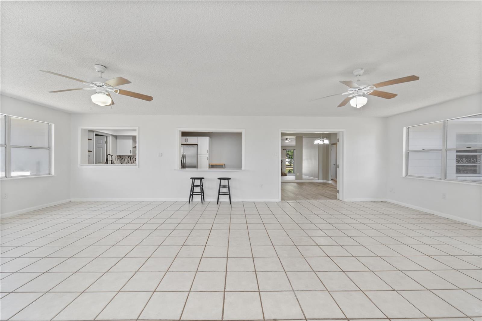 3240 FLAMINGO LANE