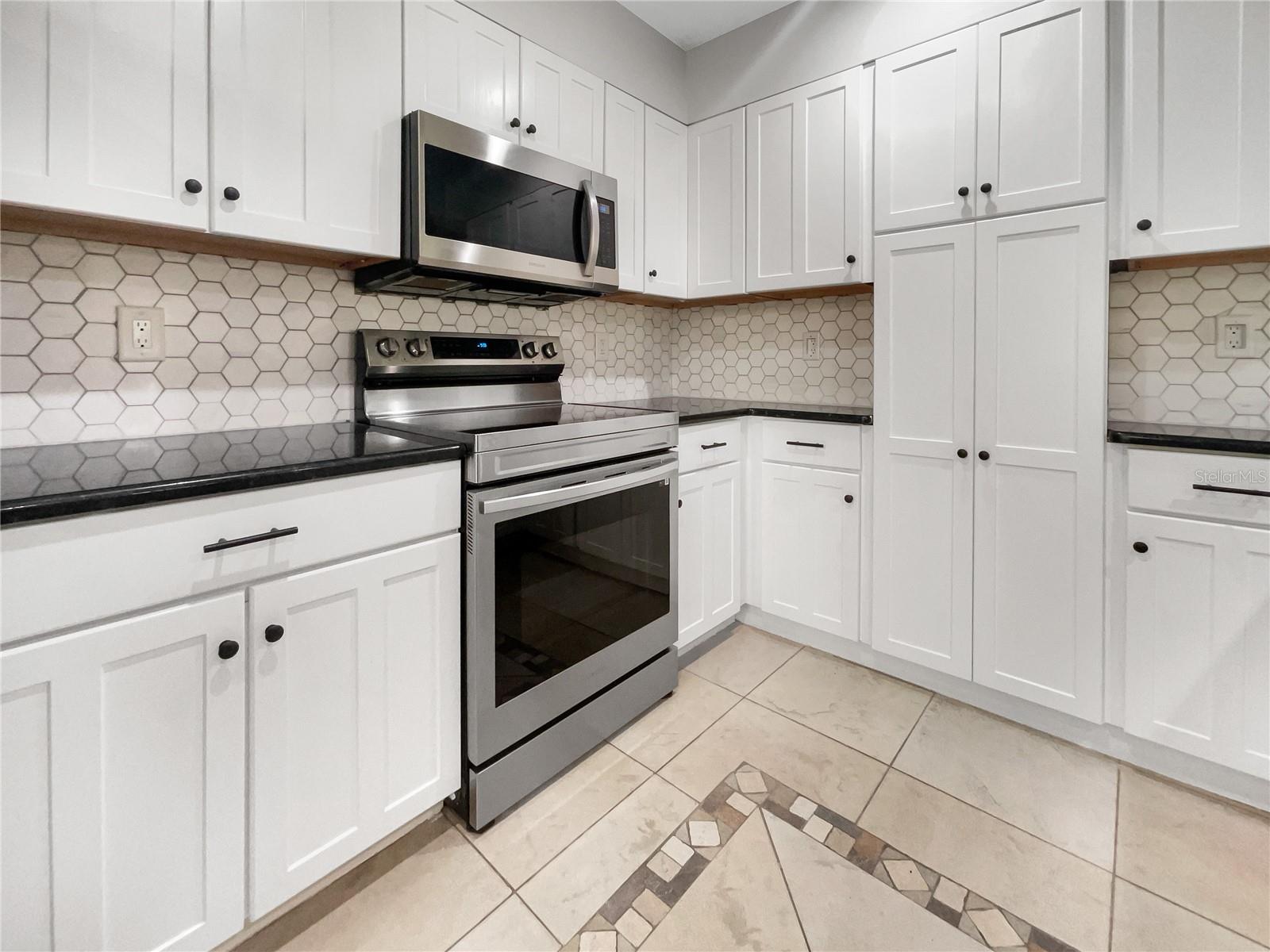 BRADEN OAKS - Residential