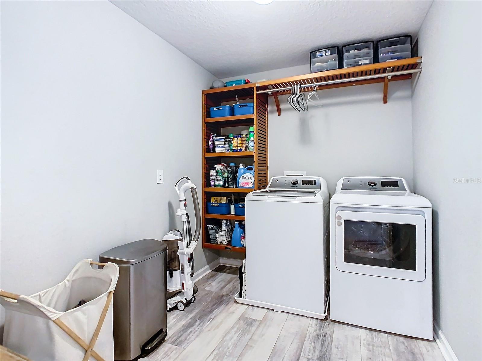 LAKE SMART POINTE - Residential