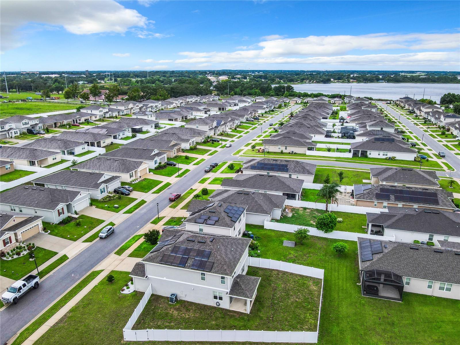 LAKE SMART POINTE - Residential