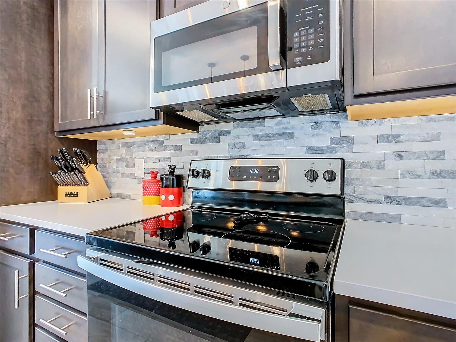 LAKE SMART POINTE - Residential