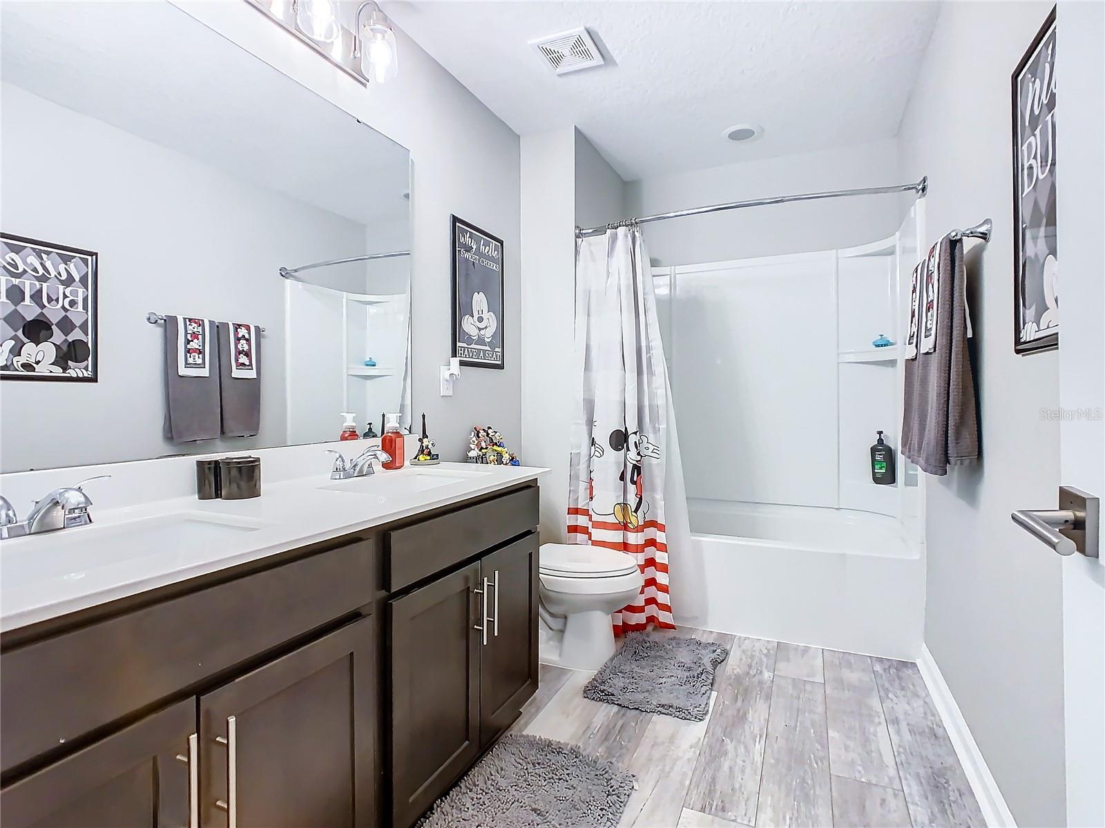 LAKE SMART POINTE - Residential