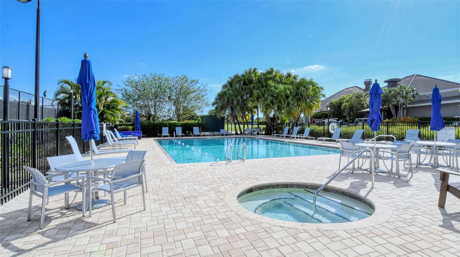 STONEYBROOK CLUBSIDE SOUTH 3 - Residential