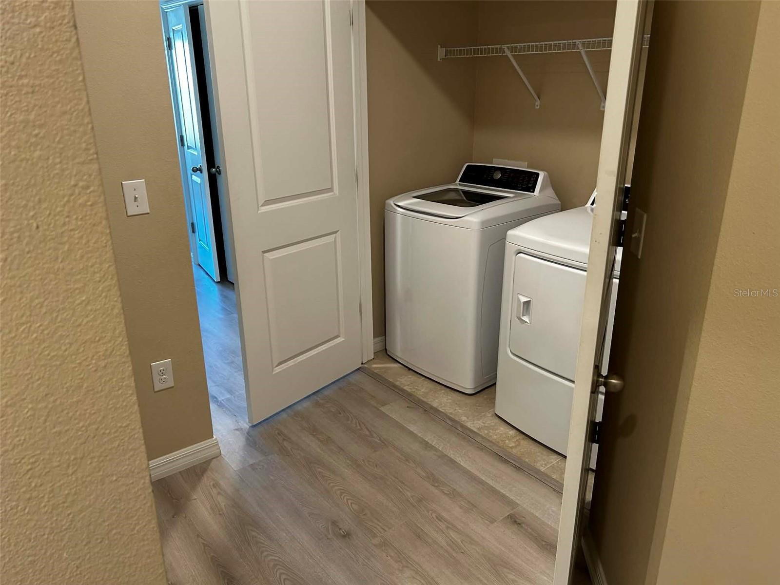 LANDING PH 1 - Residential Lease