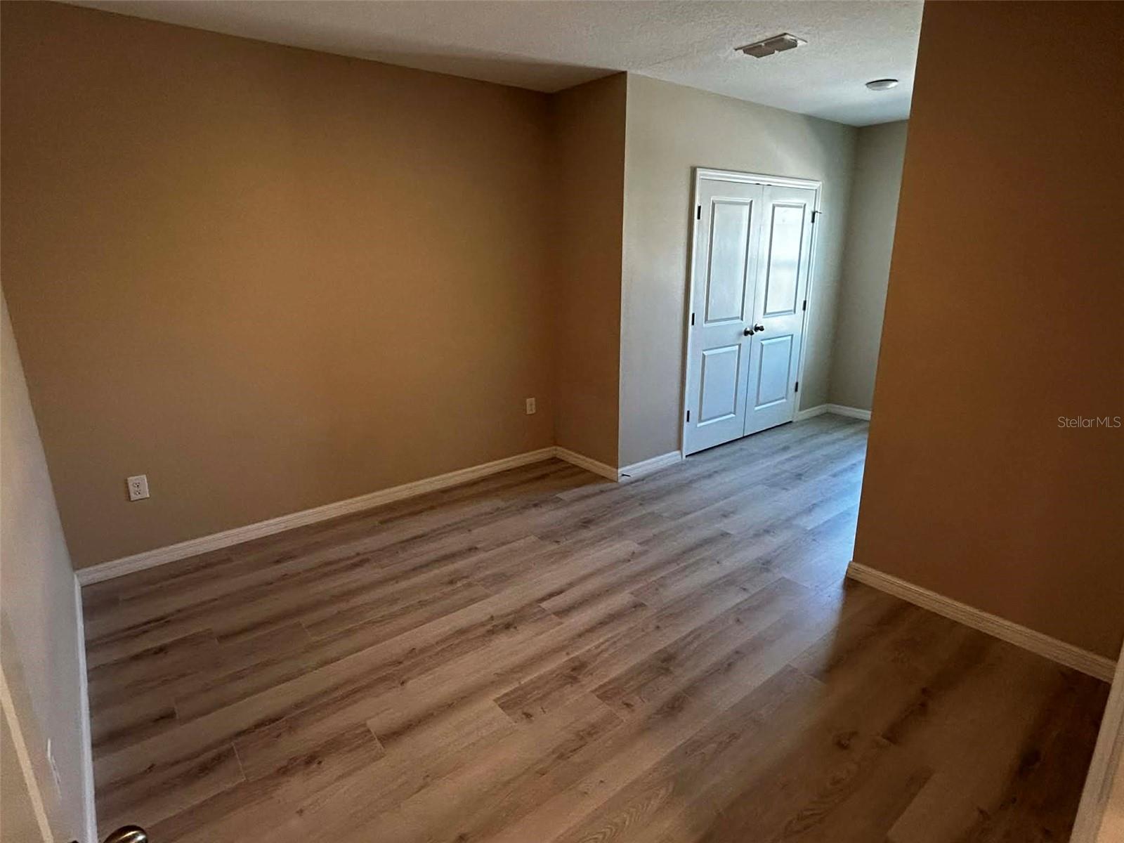 LANDING PH 1 - Residential Lease