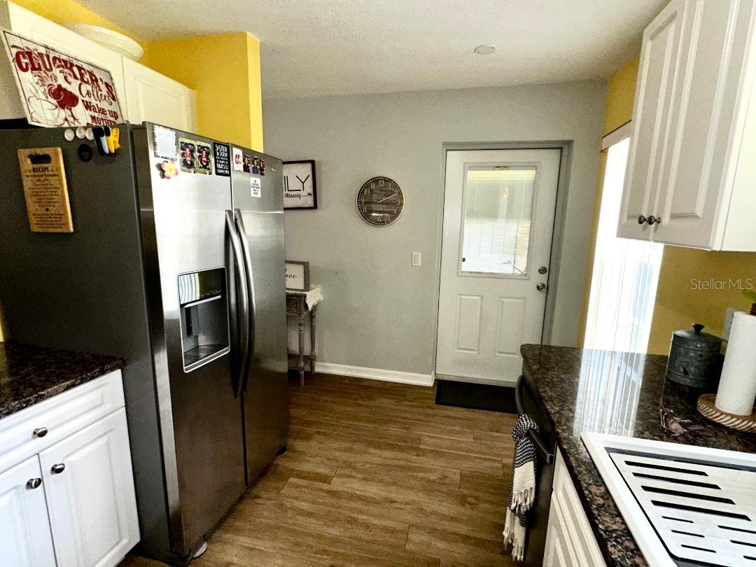 LAKESIDE TOWN HOMES CONDO - Residential