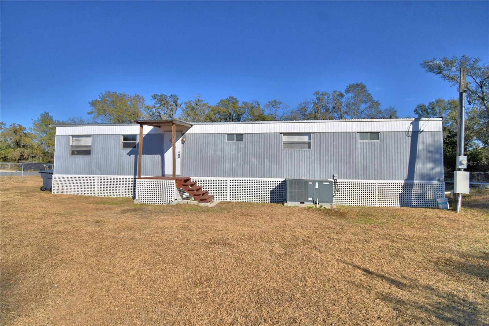 LEISURE ESTATES - Residential