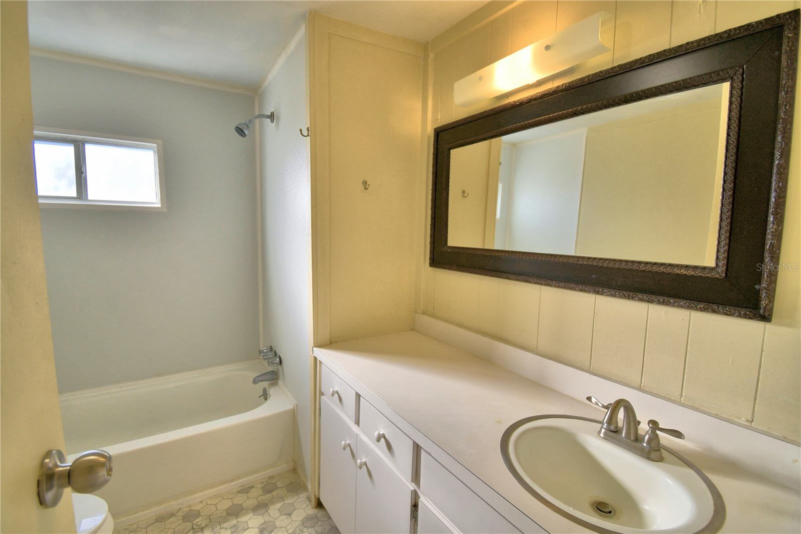 LEISURE ESTATES - Residential