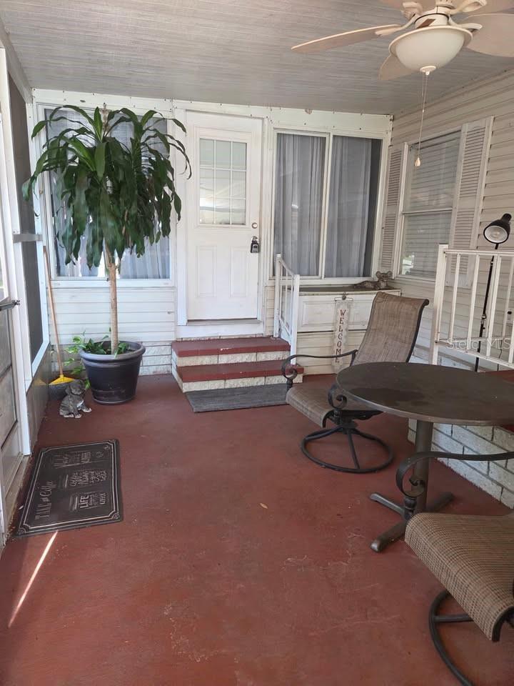 THE LAKES AT COUNTRY WOOD - Residential Lease