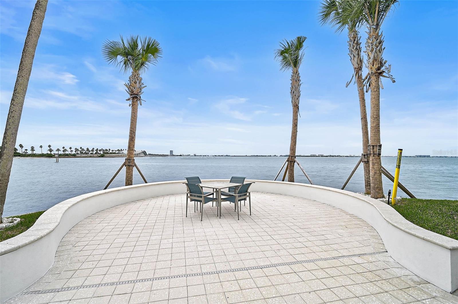 CONDO ON THE BAY TOWER II - Residential