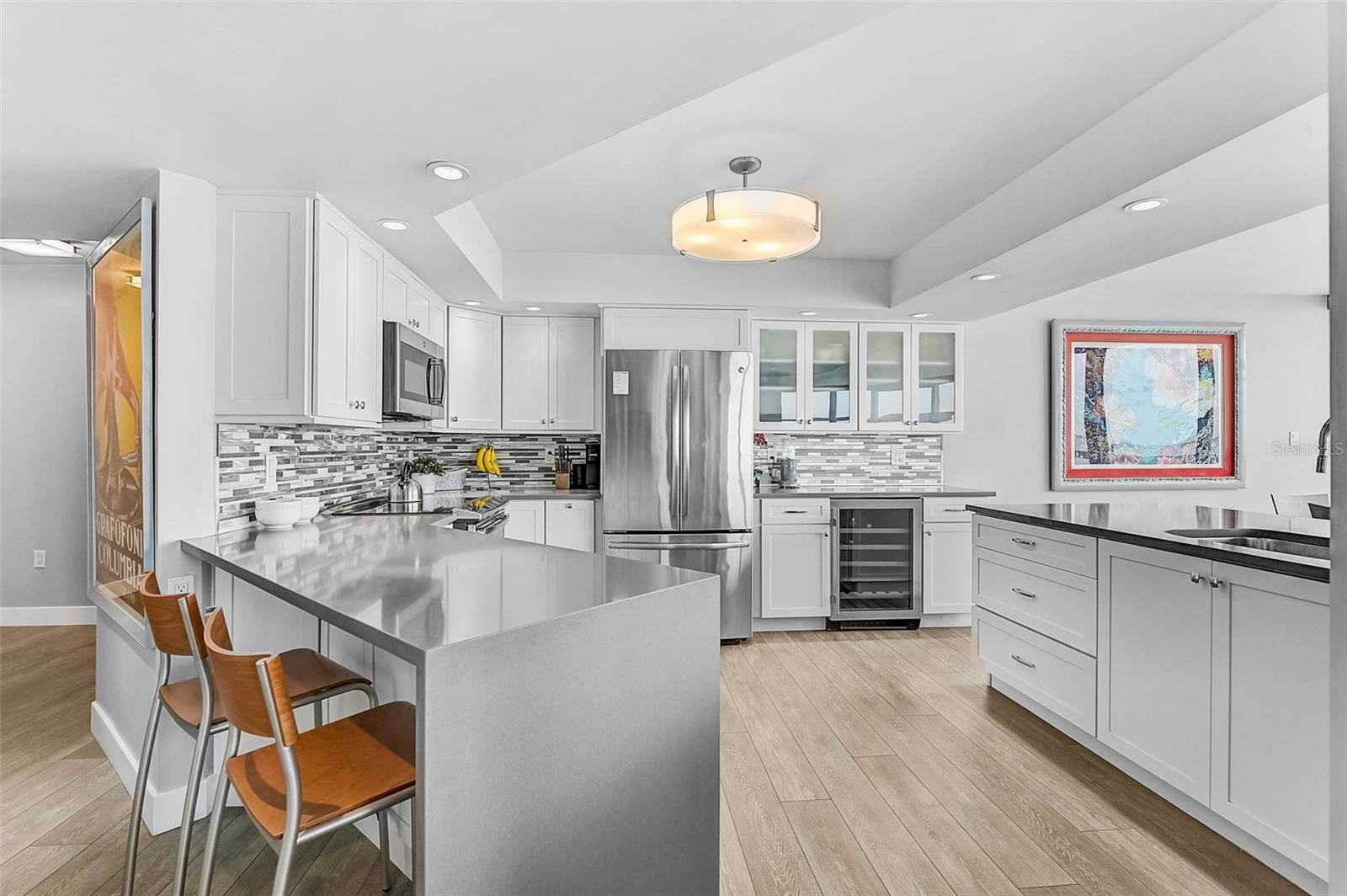 CONDO ON THE BAY TOWER II - Residential