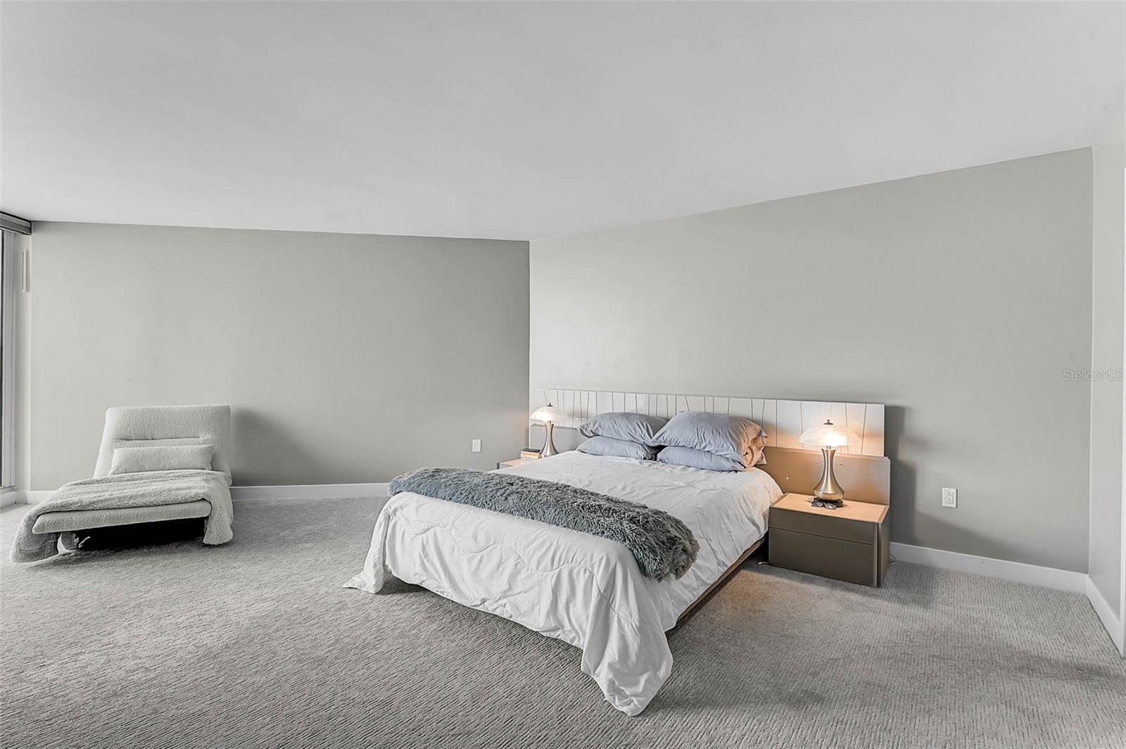 CONDO ON THE BAY TOWER II - Residential