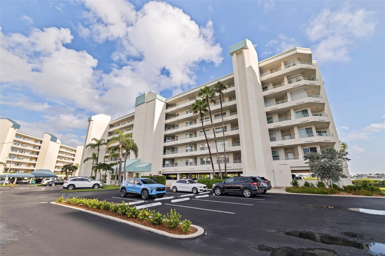 HARBOURSIDE CONDO - Residential